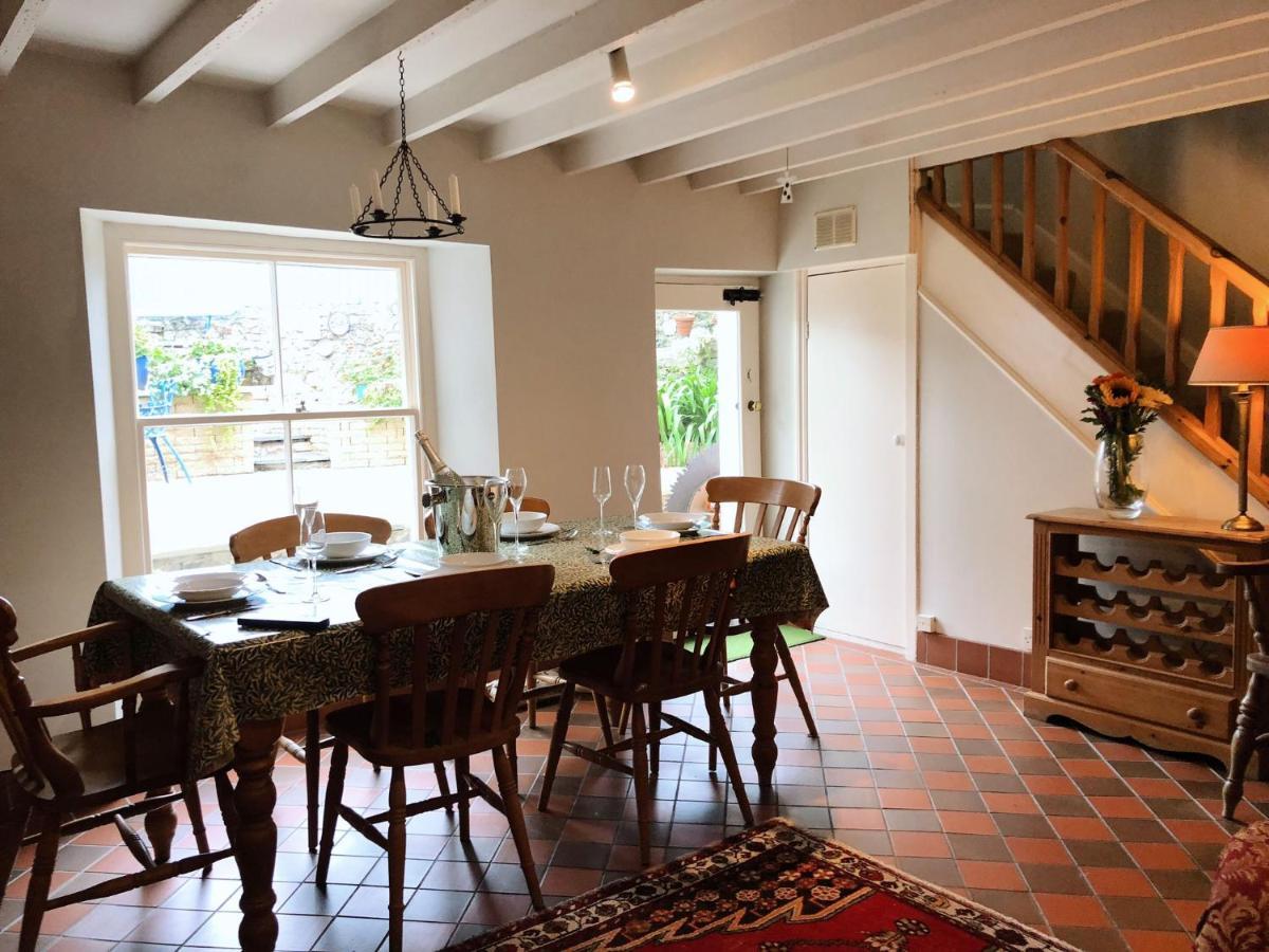 Stunning & Spacious House In Central Tenby Kültér fotó